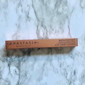 ANASTASIA BEVERLY HILLS Brow Definer 3-in-1 Triangle Tip Brow Pencil in Taupe